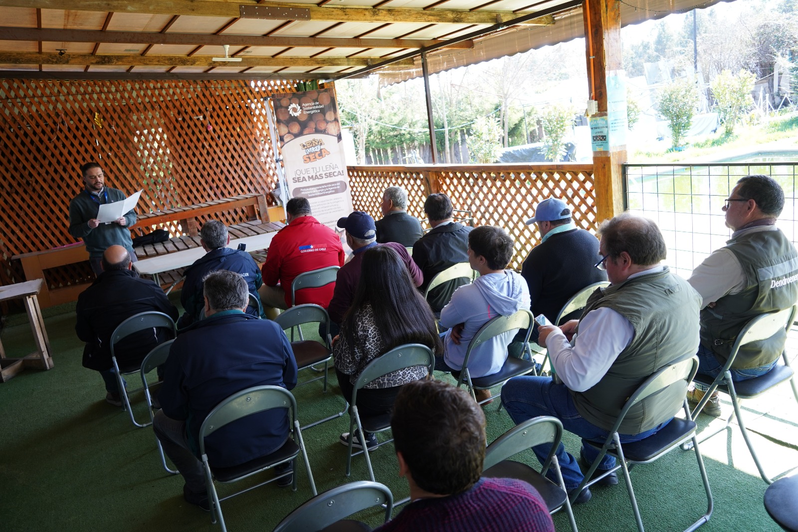 Energía Ñuble y Conaf reconocieron a productores beneficiados por programa “Leña Más Seca”