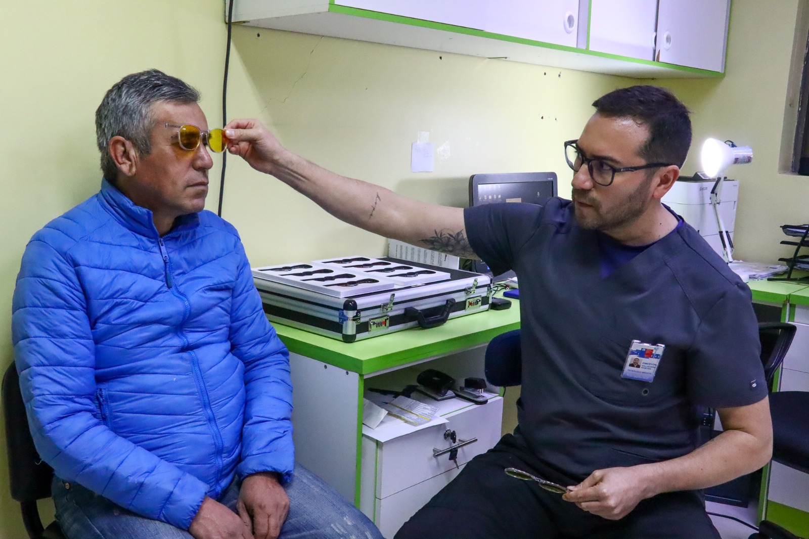 Hospital de San Carlos pone en marcha primer Programa de Baja Visión y Rehabilitación para adultos de la región