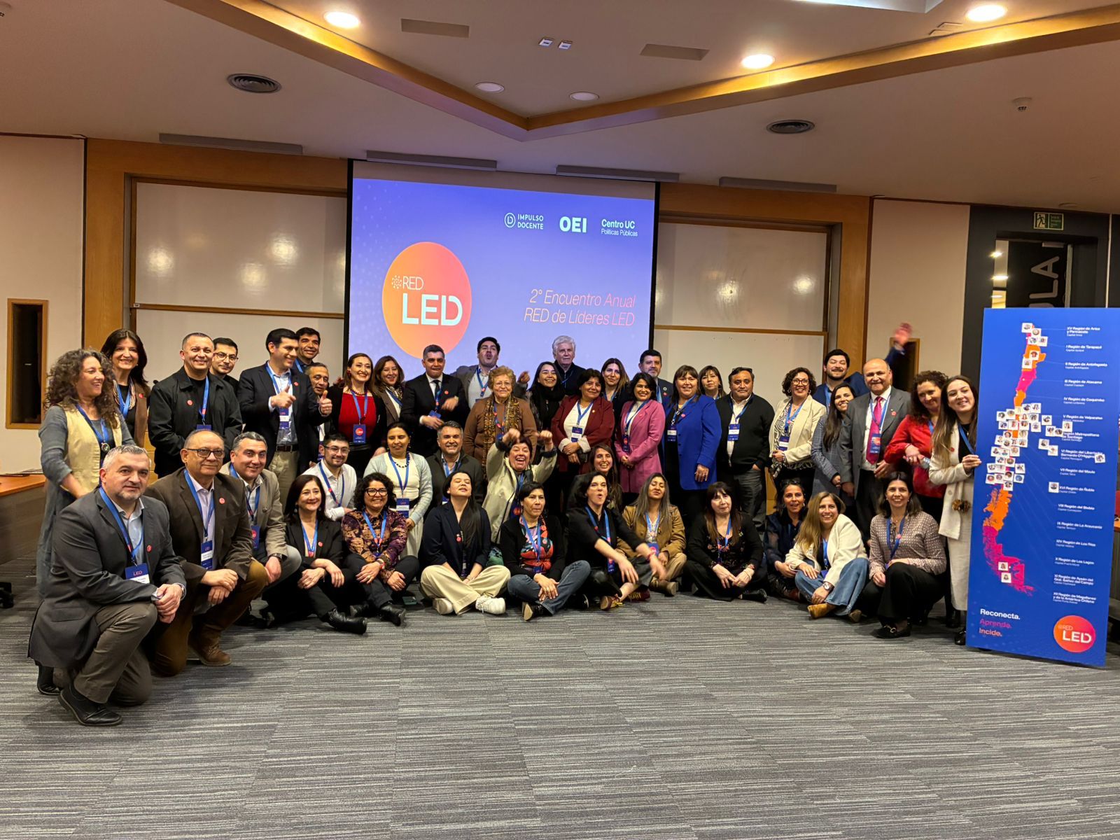 Red de Líderes LED entrega a la ministra de Educación documento con buenas prácticas para reducir la burocracia escolar